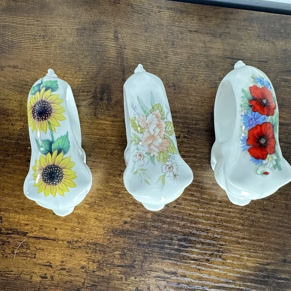 VTG Floral Porcelain Bunny, Pig, Chicken Napkin Rings Spring 8pc Staffordshire